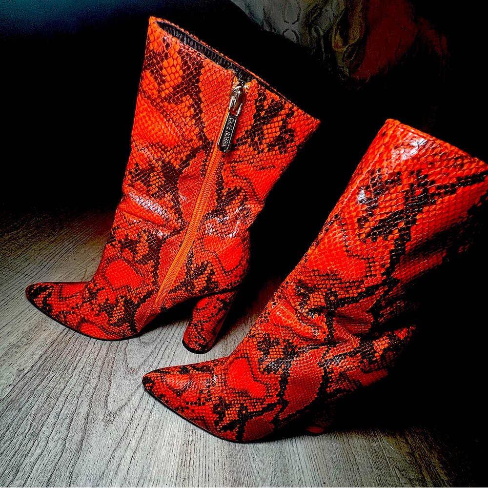 CAPE ROBIN SNAKE SKIN BOOTIES